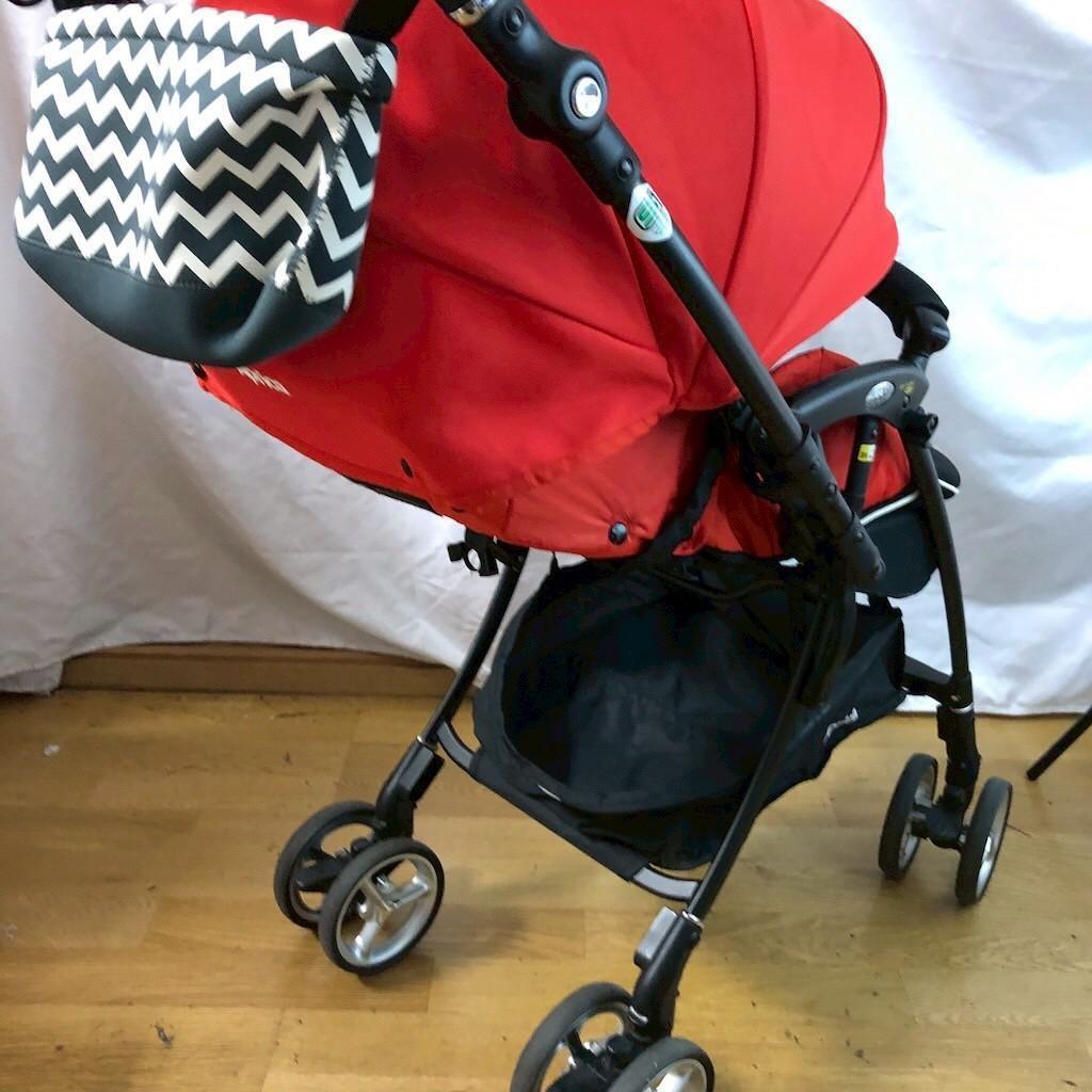 Aprica アップリカ ベビーカー ラーナ デラックス レッド 両対面式 軽量 正規品 定番人気 送料無料 大人 収納抜群 おでかけ 人気商品_画像4