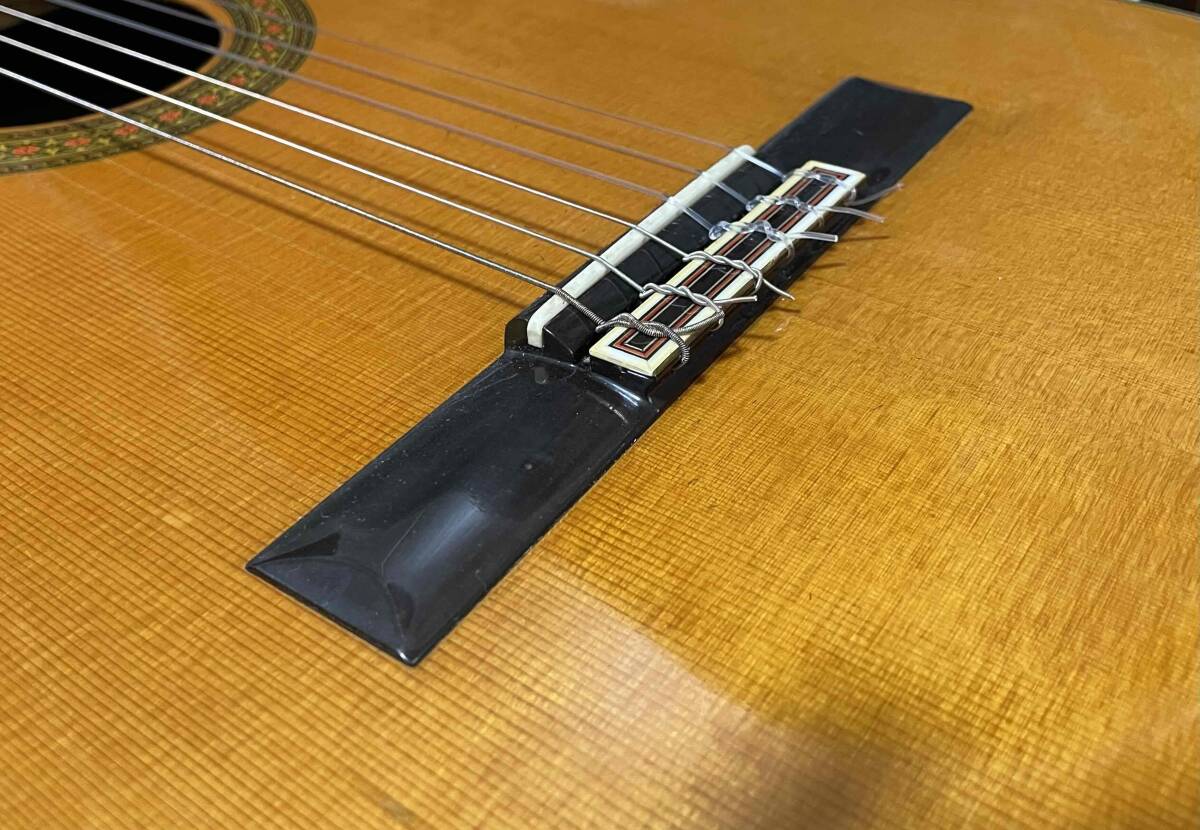 KODAIRA AST-40　TOP単板 小平 ハンドクラフト　クラシックギター 　ケース付き used_画像5