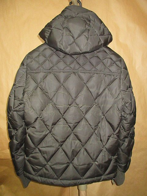 モンクレール MONCLER 　GIRARDOT 　袖ロゴ　ワッペン　ダイヤ　キルティング　フード　ダウン　ジャケット　0 国内正規品_画像2