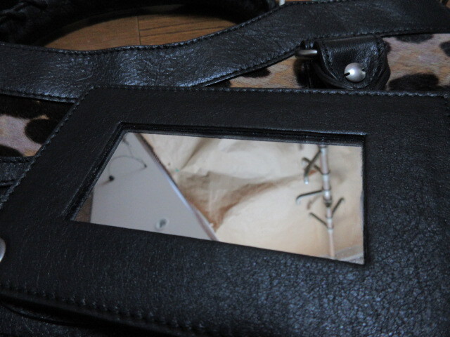 バレンシアガ　BALENCIAGA　　ザ　ファースト　2way　レザー　ショルダー　　バッグ　ハラコ　ファー　美品_画像4