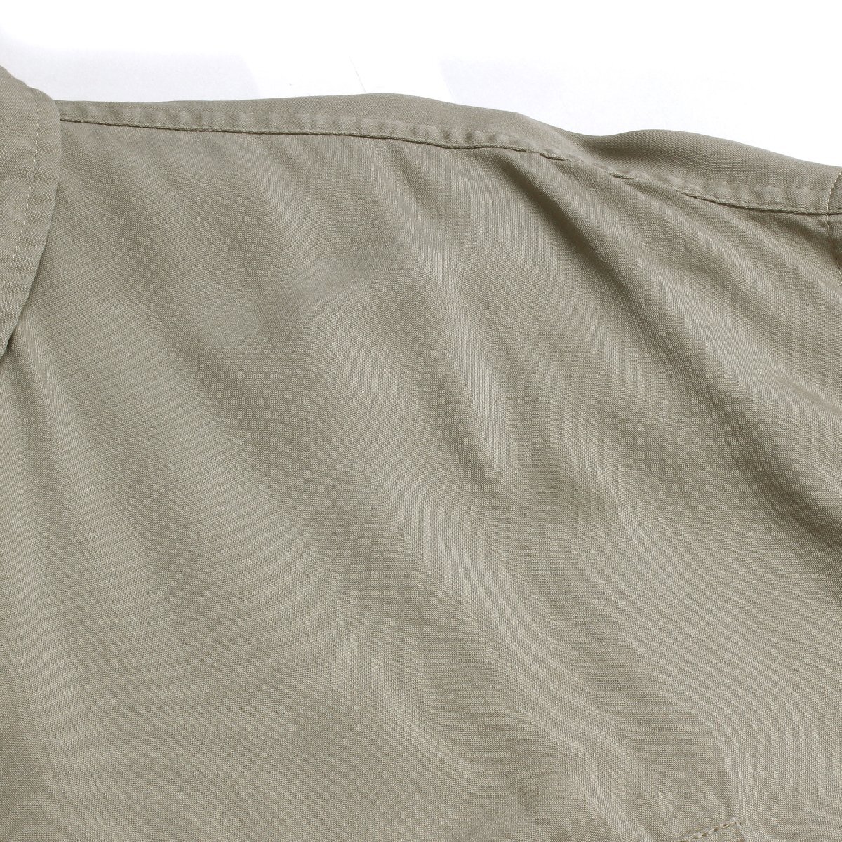 22ss Plage glossy compact シャツ 定価19,800円 フリーサイズ カーキ 22-050-922-7100 プラージュ ワークシャツ_画像7