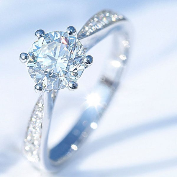 【今だけ送料無料!!バイヤー厳選☆目玉商品!!海外直輸入】ブリリアントカットダイヤモンドCZラウンドパヴェリングRDX_画像2