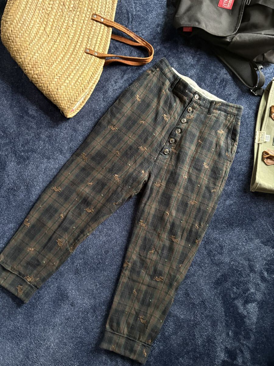 超美品 定価30,800円 Ne-net ネネット 高品質コットン ピケ生地 サルエルパンツ ハイウエスト釦 お洒落刺繍パンツ size2(M) ウエスト78cm_画像2