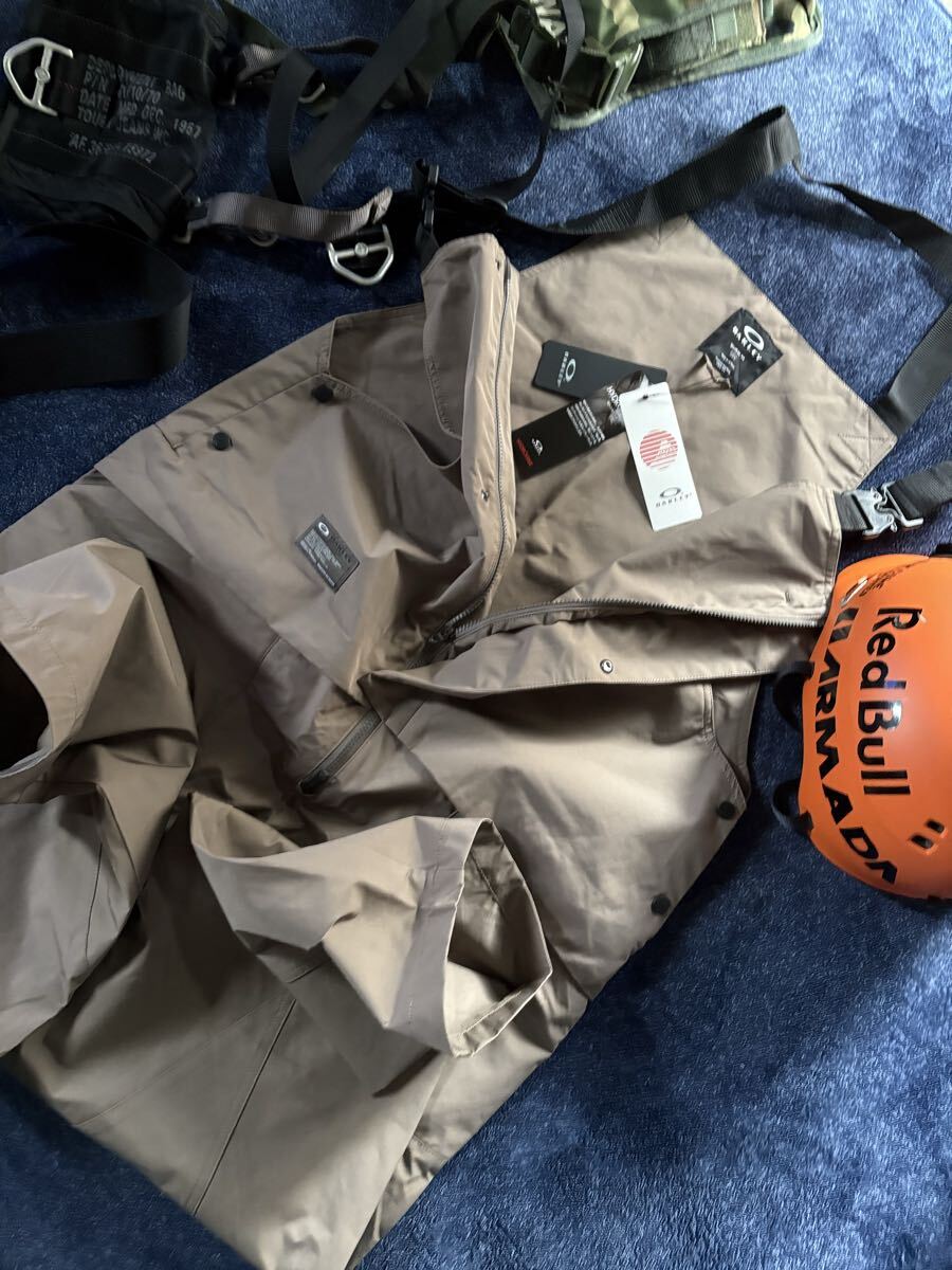 新品 定価25,300円 オークリー OAKLEY 高性能オーバーオール Fgl Class C All In One 1.0 スノボ/スキー ロングパンツ sizeXL FOA406351_画像6