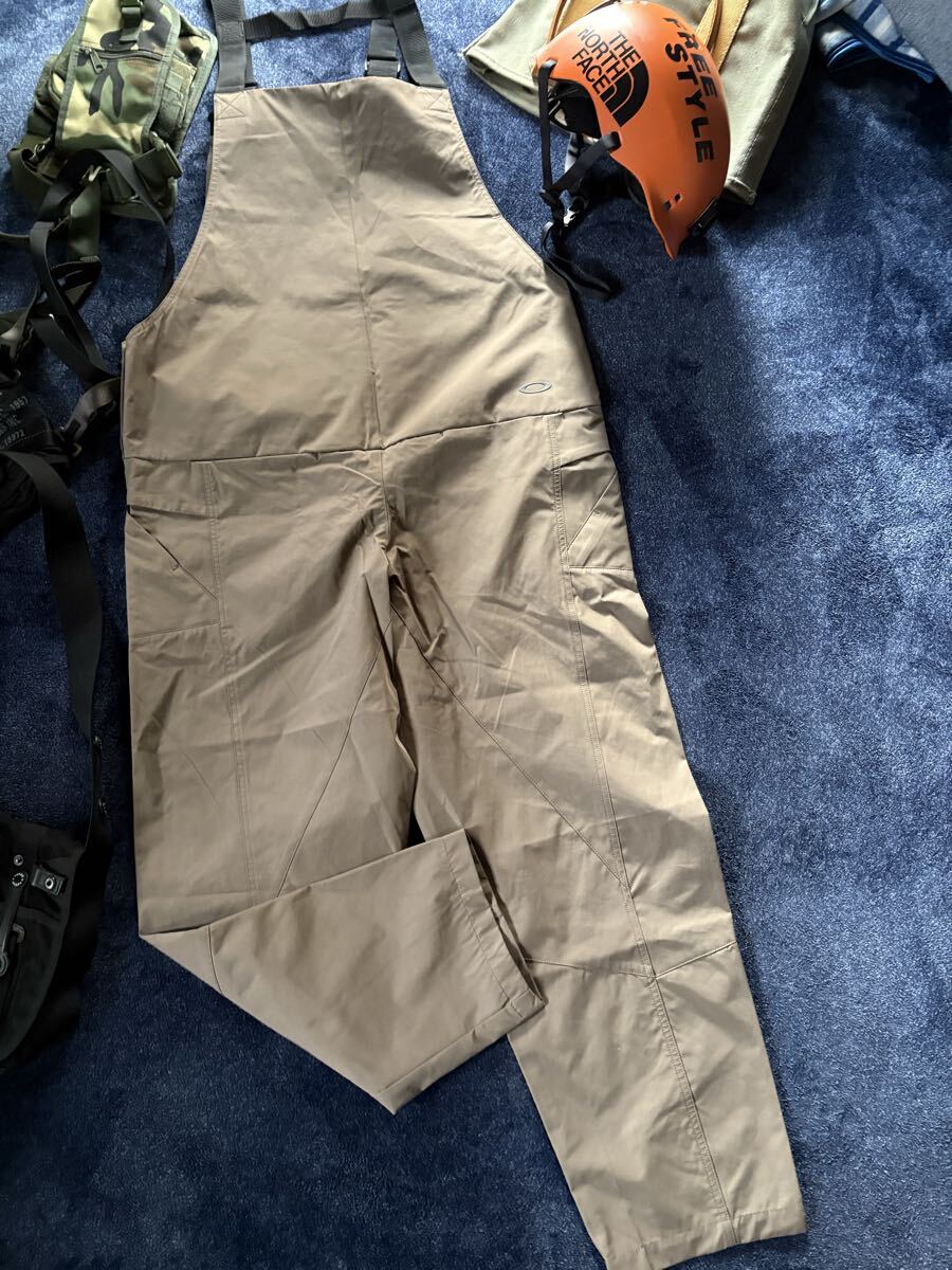 新品 定価25,300円 オークリー OAKLEY 高性能オーバーオール Fgl Class C All In One 1.0 スノボ/スキー ロングパンツ sizeXL FOA406351_画像4