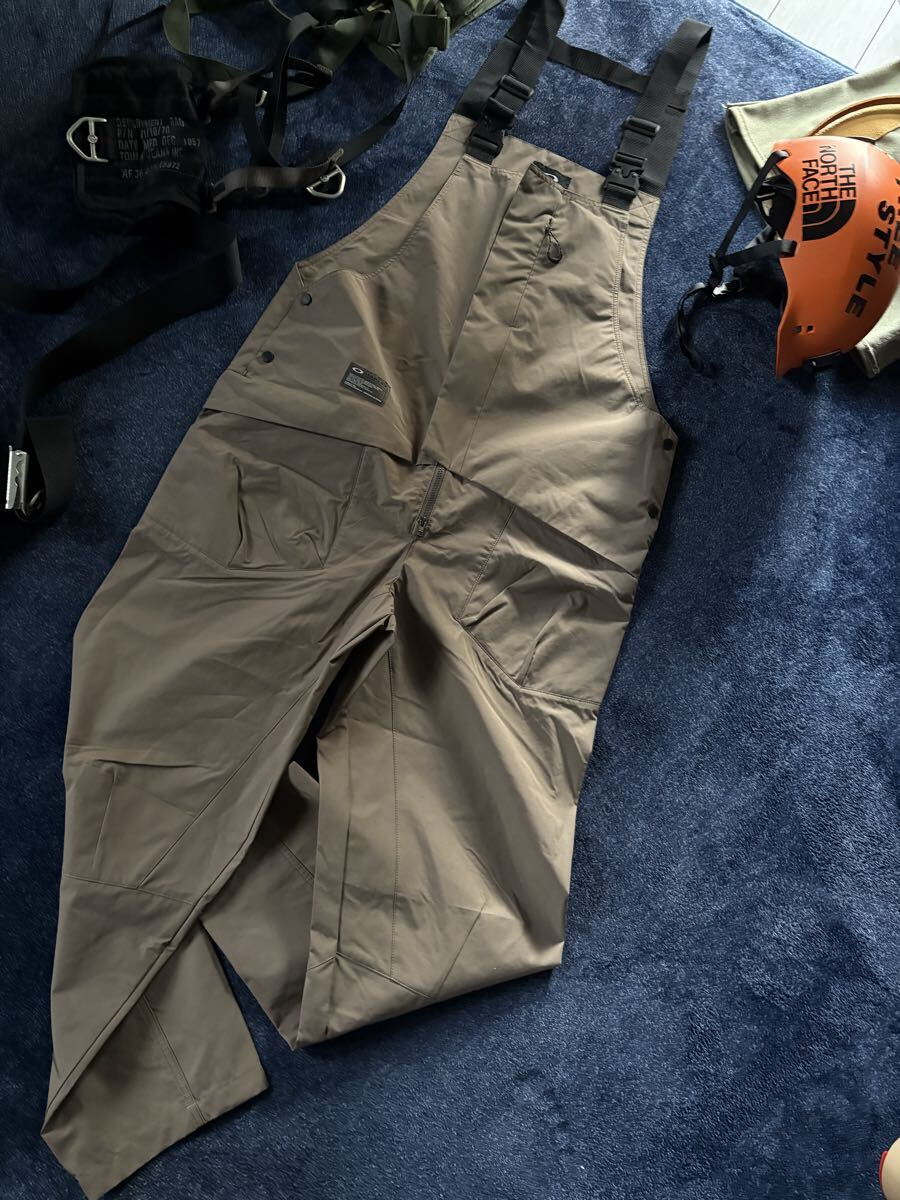 新品 定価25,300円 オークリー OAKLEY 高性能オーバーオール Fgl Class C All In One 1.0 スノボ/スキー ロングパンツ sizeXL FOA406351_画像7