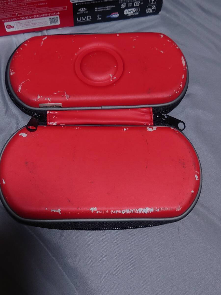 PSP-3000 モンハン3rd ハンティンググリップ 大容量バッテリー対応モンハン黒カバー付き Playstation Portable SDカード付 動作確認済_画像10