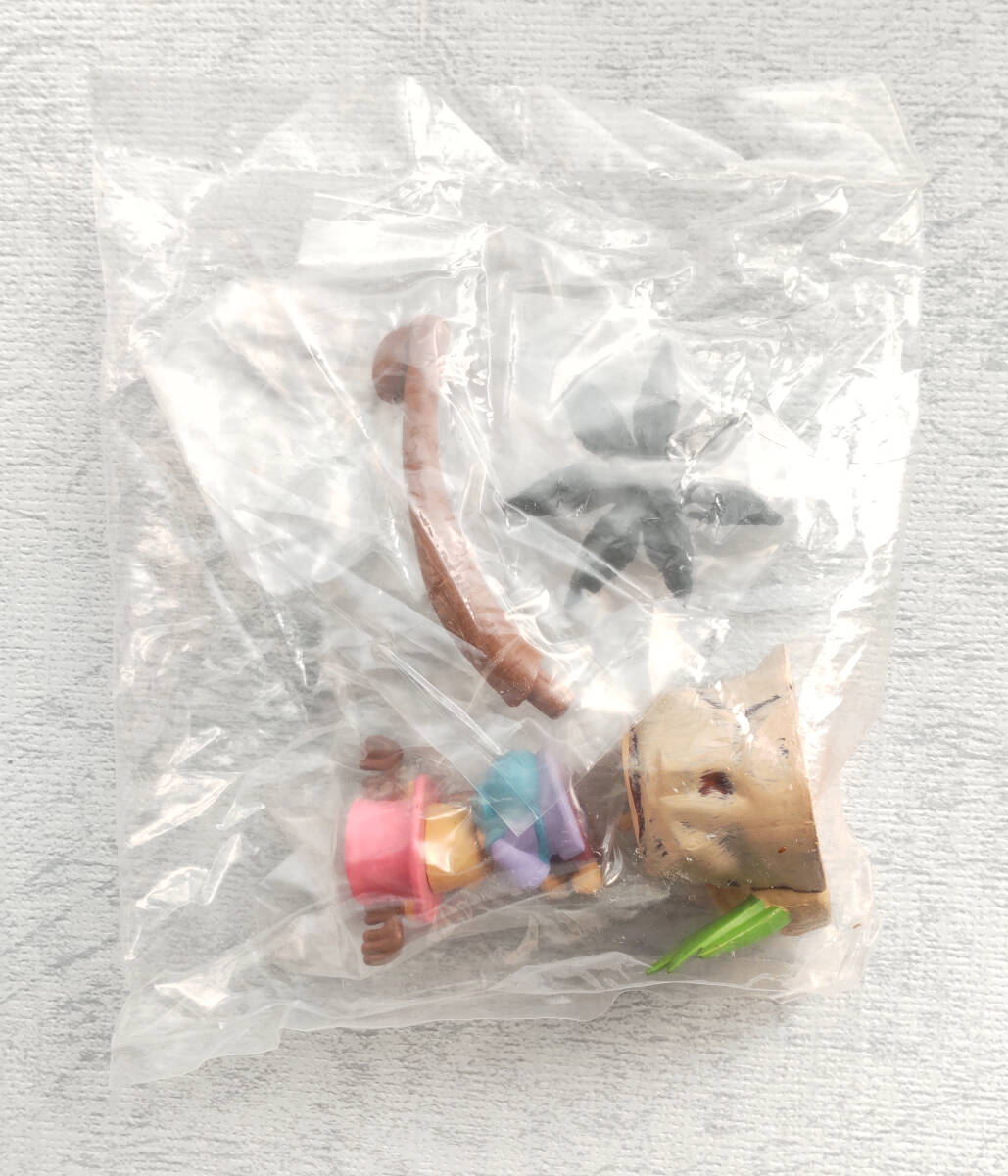 ONE PIECE ワンピース ジオラマ ワールド PART.1　ナミ＆チョッパー　2体セット　バンダイ　ガチャポン　2002年　【未開封品】_画像6