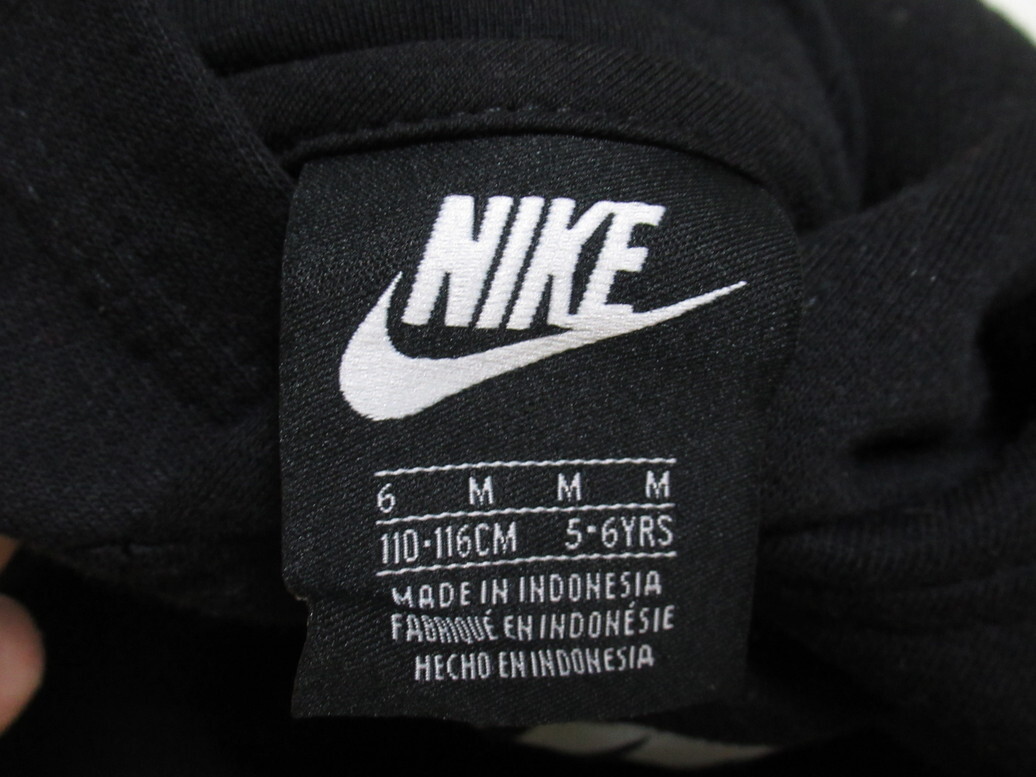 NIKE キッズ パーカー パンツ セットアップ 黒 115 (6) ナイキ プルオーバー フリース 裏起毛 上下セット 6歳 86G703-023 86G704-023_画像8