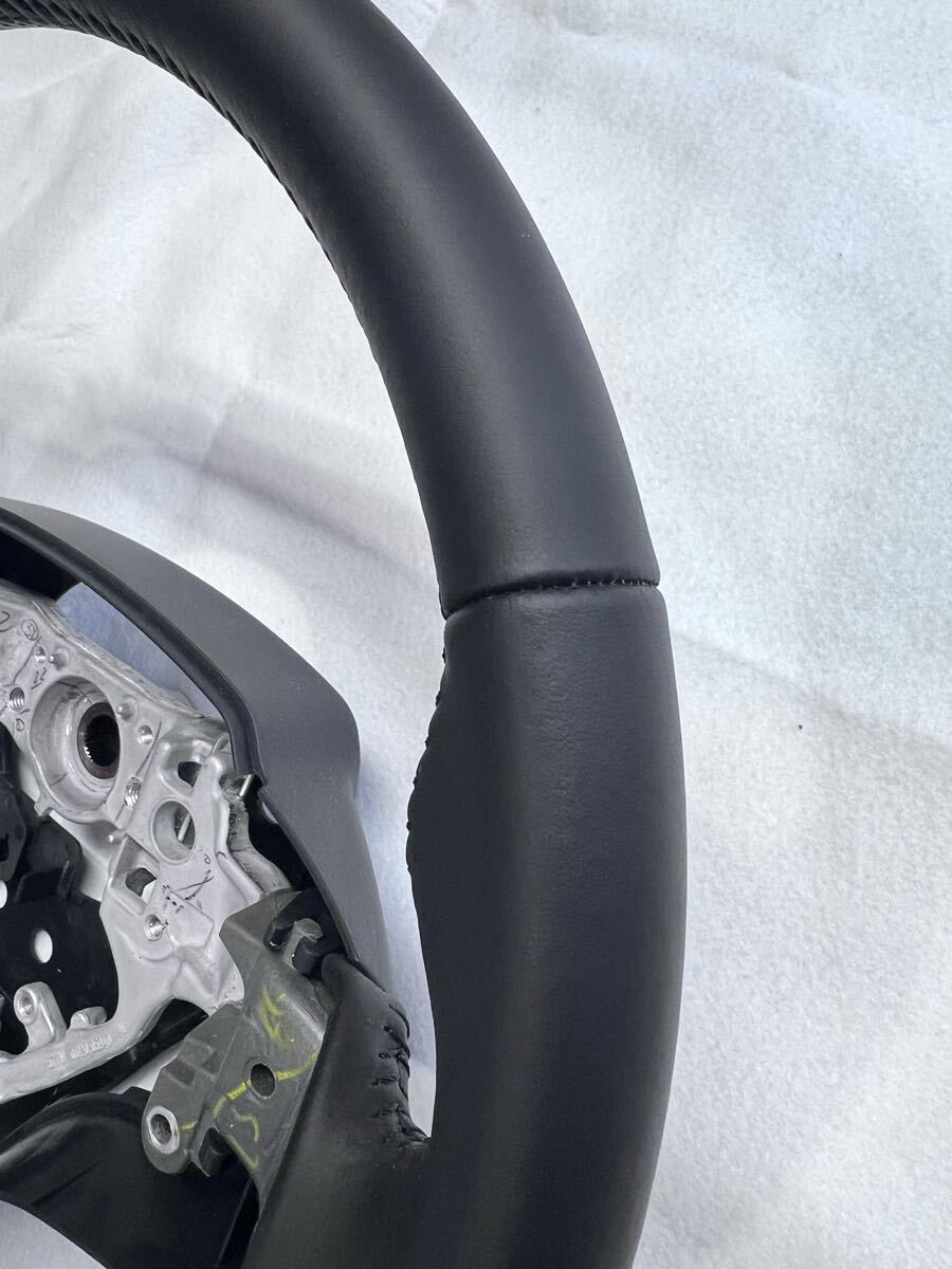 新車外し トヨタ 80系 ノア ヴォクシー エスクァイア 60 ハリアー レザー 純正ステアリング ハンドル GS120-05940_画像5