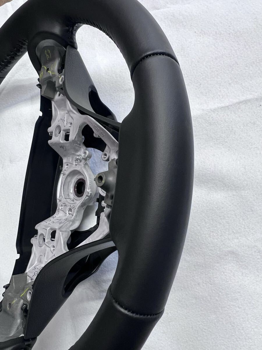 新車外し トヨタ 80系 ノア ヴォクシー エスクァイア 60 ハリアー レザー 純正ステアリング ハンドル GS120-05940_画像8