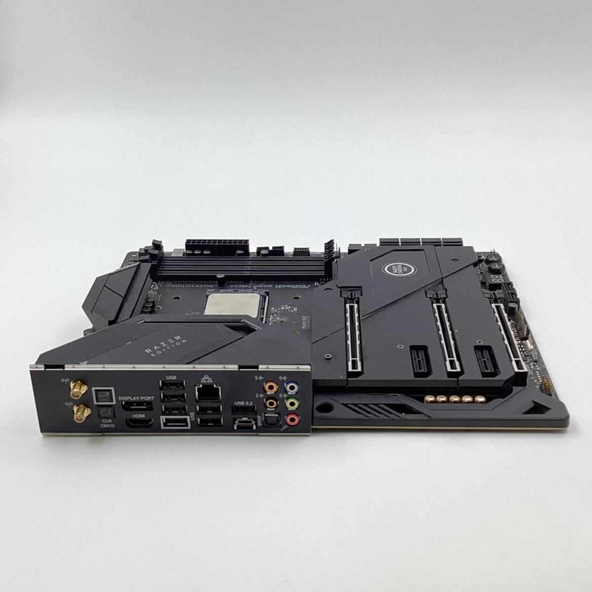 AMD CPU Ryzen 5 5600X + ASRock B550 TAICHI RAZER EDITION 動作確認済【全額返金保証】【最速発送】_画像3