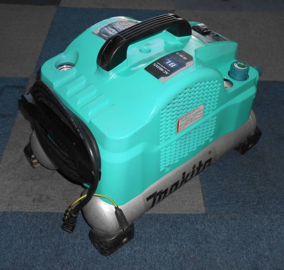 整備保証付3ケ月  AC461XS  携帯型軽量タイプ マキタ 常圧 / 高圧  エアコンプレッサー 程度良好 お買い得品_画像3