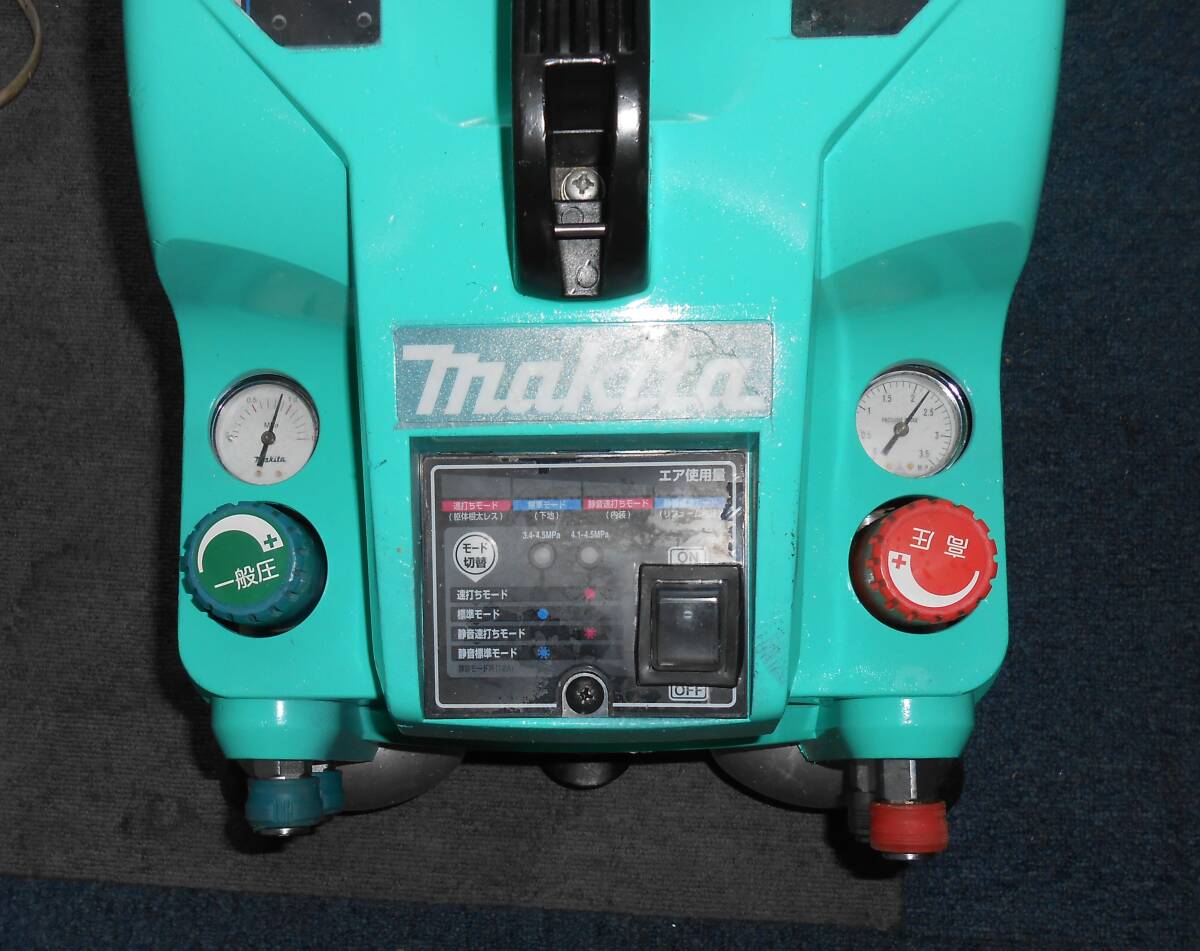 整備保証付3ケ月  AC461XS  携帯型軽量タイプ マキタ 常圧 / 高圧  エアコンプレッサー 程度良好 お買い得品_画像4