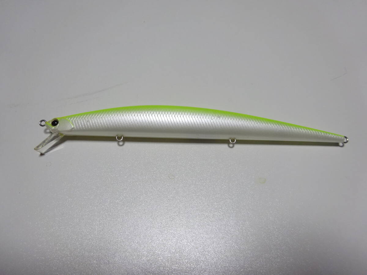 タイドミノー　スリム　175　チャートバック　　必須　サーフシーバス　ぶっ飛びです　サヨリパターン_画像2