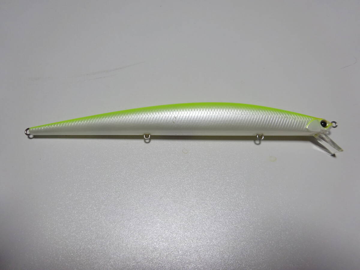 タイドミノー　スリム　175　チャートバック　　必須　サーフシーバス　ぶっ飛びです　サヨリパターン_画像3