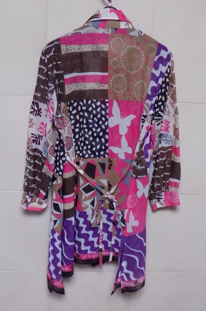 美品 LF BY LOUIS FERAUD　総柄チュニック 38_画像2