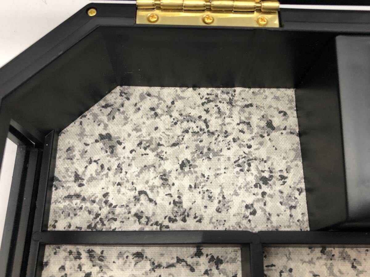 музыкальная шкатулка есть бардачок аксессуары box кейс для украшений кейс для хранения стеклянный искривление название :. считая. e Lee внешние размеры :21×29.5×5.3. сувенир