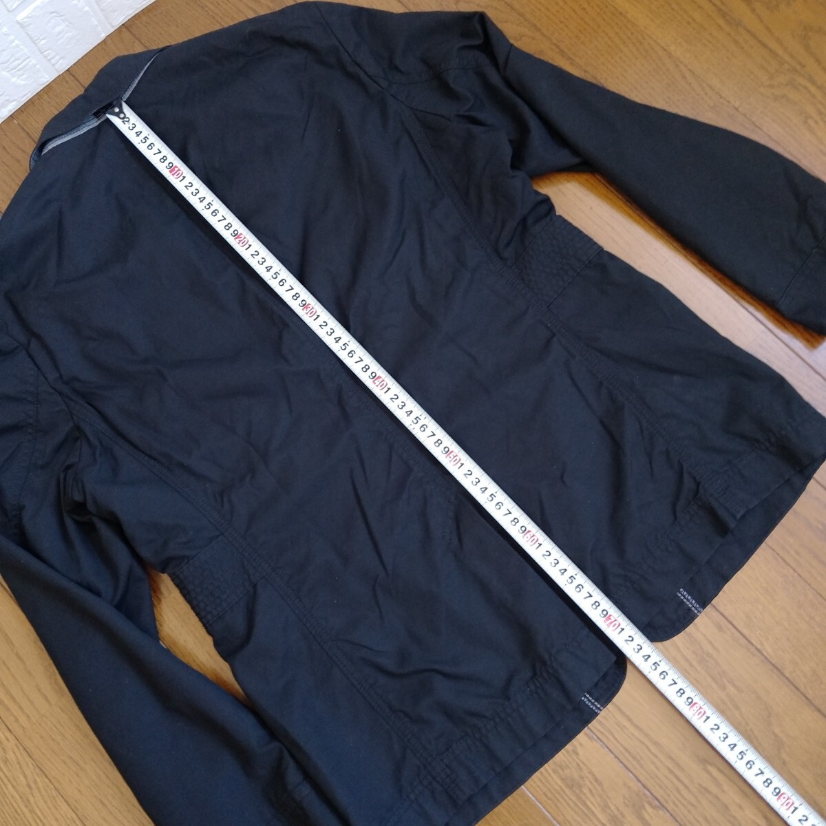 2320【中古】BOSS GOLF ボスゴルフ ゴルフウェア 長袖衿付きジャケット メンズサイズML (US 40R)黒_画像5