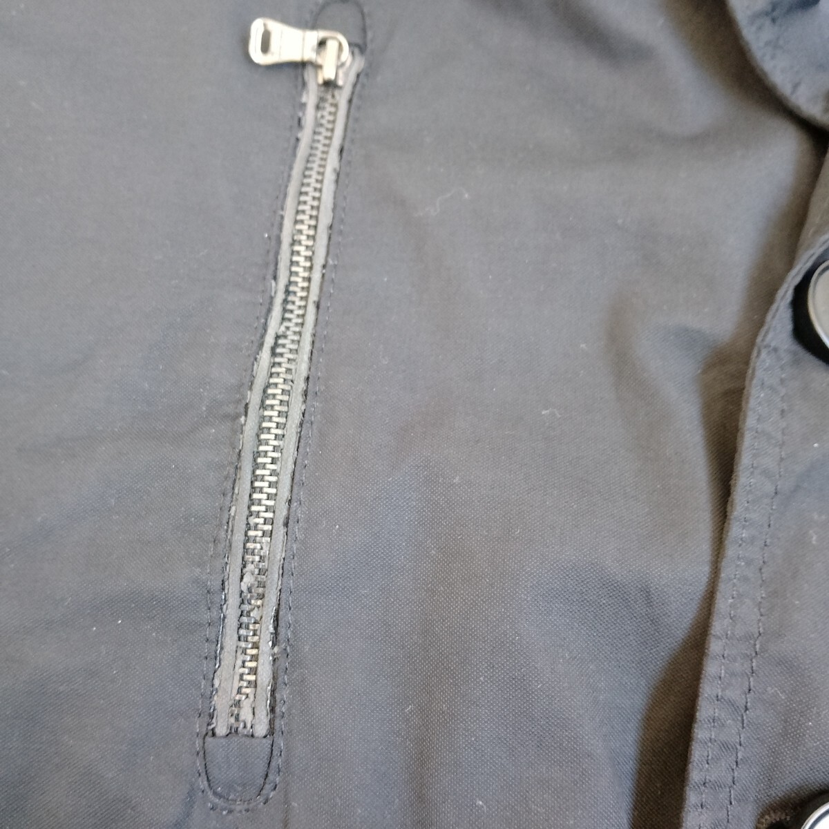 2320【中古】BOSS GOLF ボスゴルフ ゴルフウェア 長袖衿付きジャケット メンズサイズML (US 40R)黒_画像9