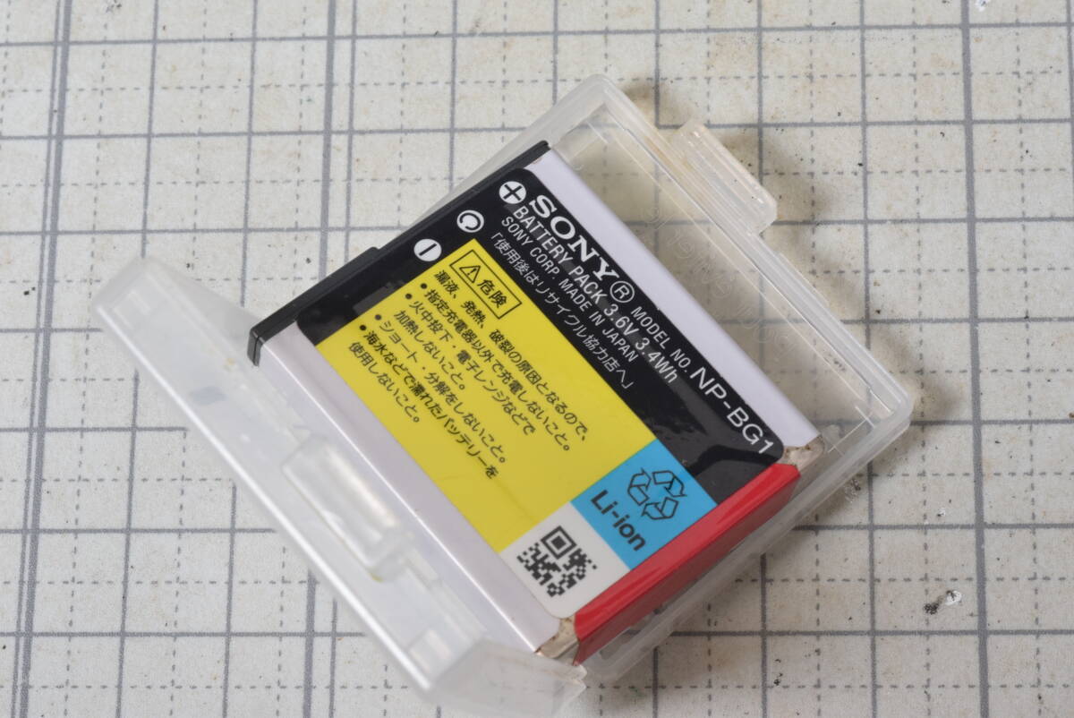 ＃920　バッテリー（中古）　補償はできません　　SONY　NP-BG1_画像3