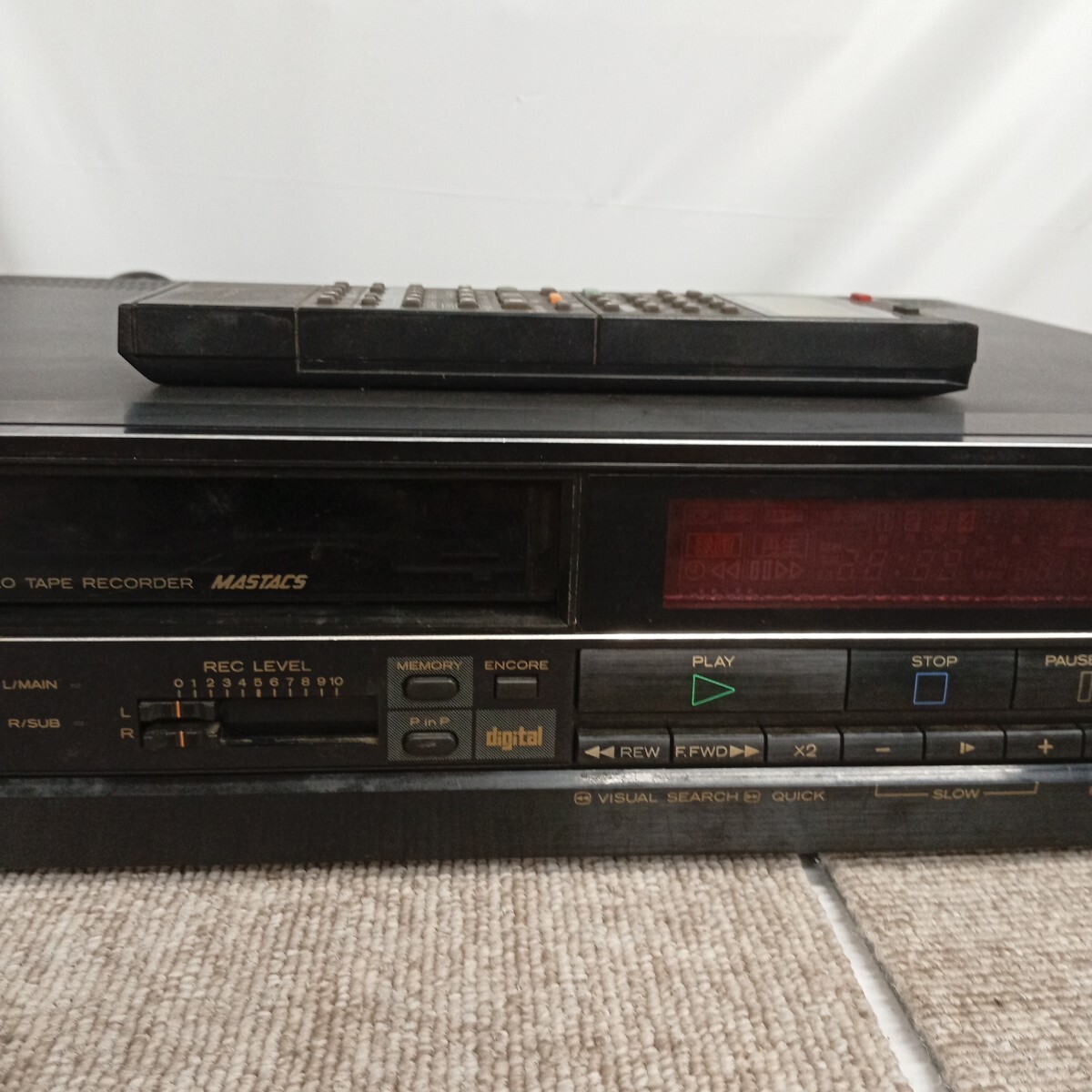 usB-668 HITACHI 日立 VT-2900 DX5 High Quality Hi-Fi ビデオテープレコーダー 通電不可 ジャンク品_画像3