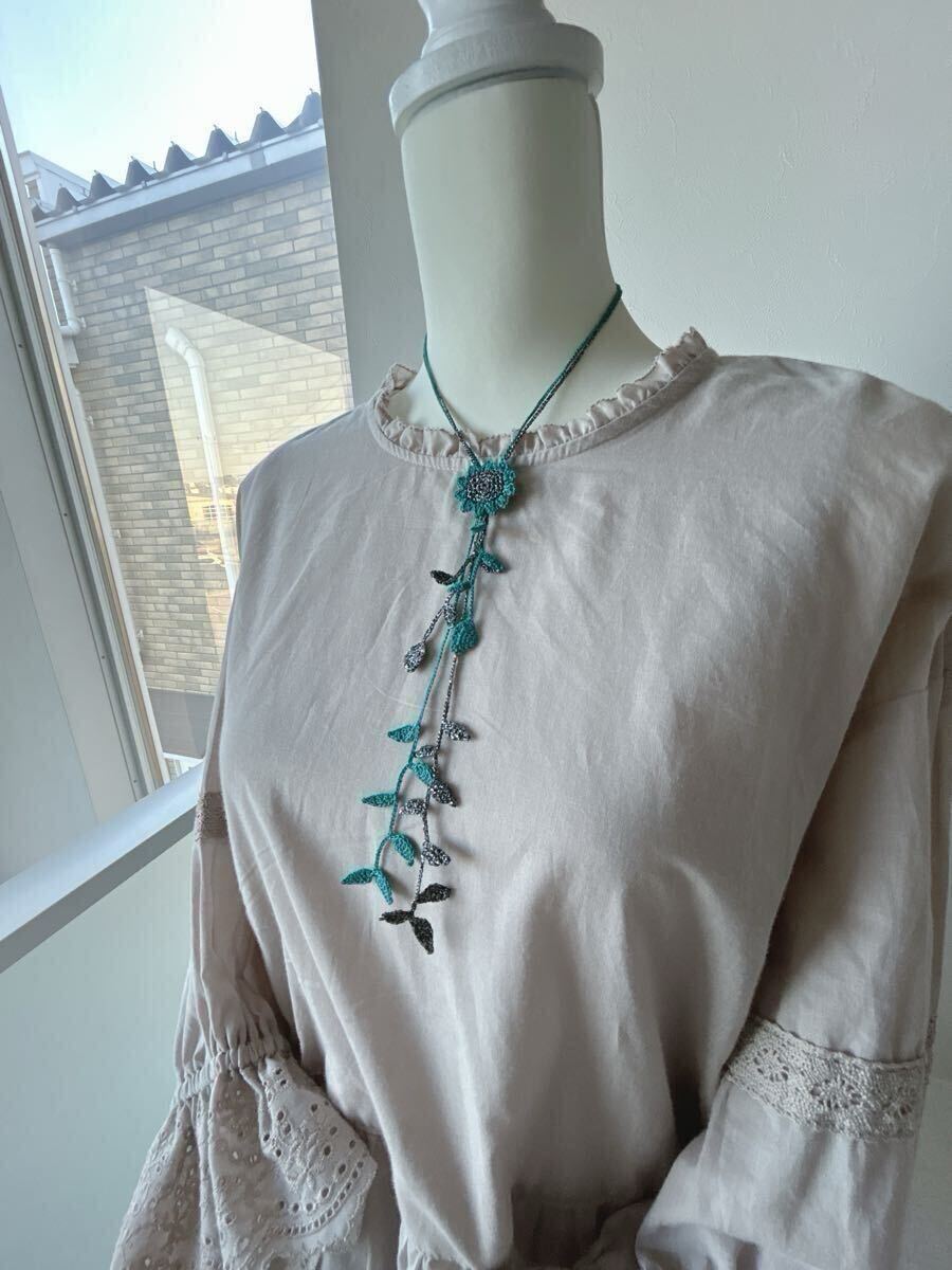 ハンドメイド☆レース編みラリエット☆ハンドメイドアクセサリー☆ターコイズブルー色