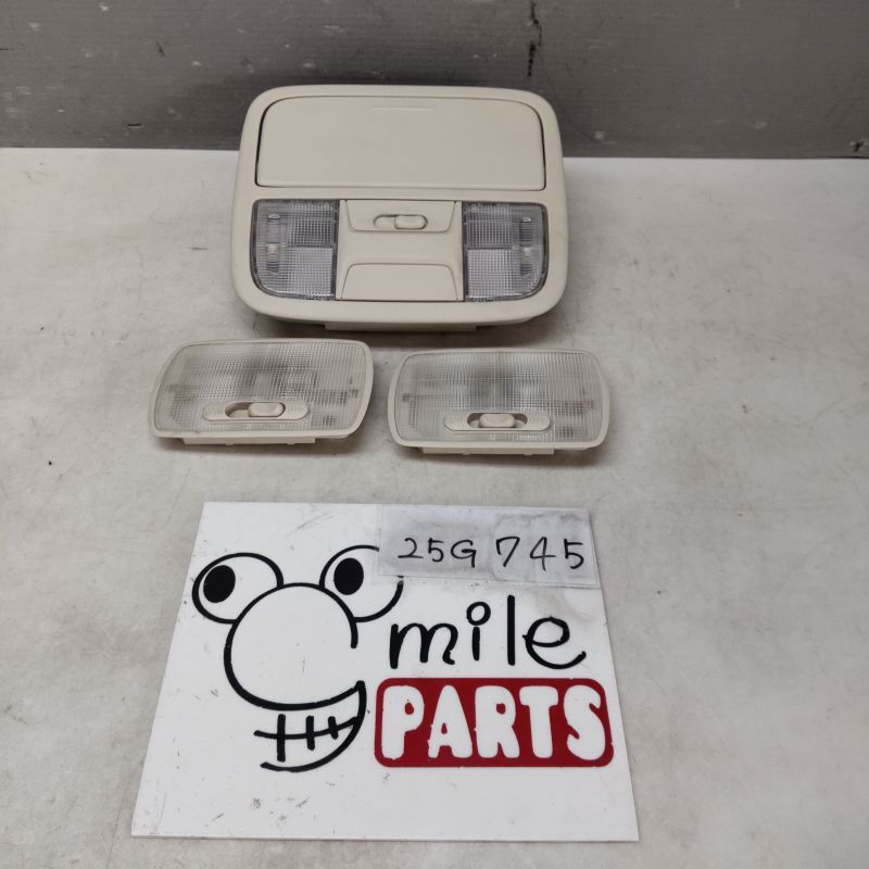 ＲＫ１／ＲＫ２ ステップワゴン 純正 ルームランプセット １Ｄ１－１６－４/２５Ｇ７４１*同梱不可の画像1