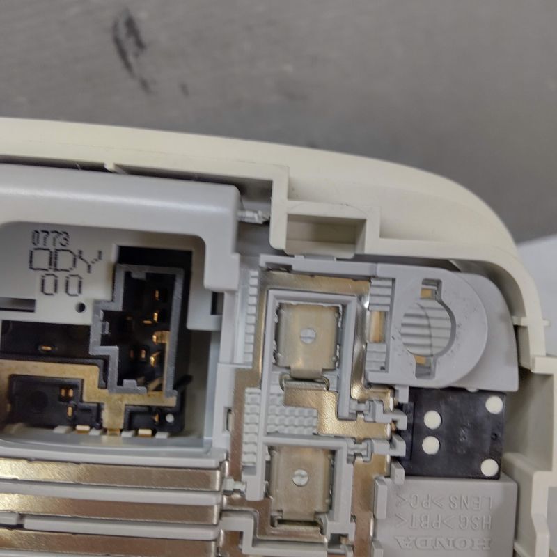 ＲＫ１／ＲＫ２ ステップワゴン 純正 ルームランプセット １Ｄ１－１６－４/２５Ｇ７４１*同梱不可の画像5