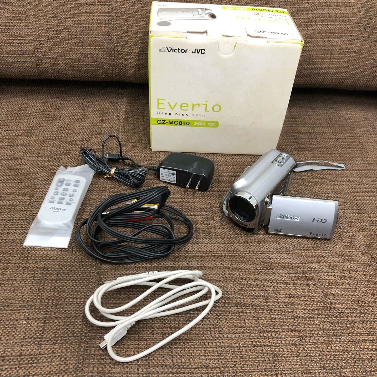 Everio GZ-MG840-S （プレシャスシルバー）