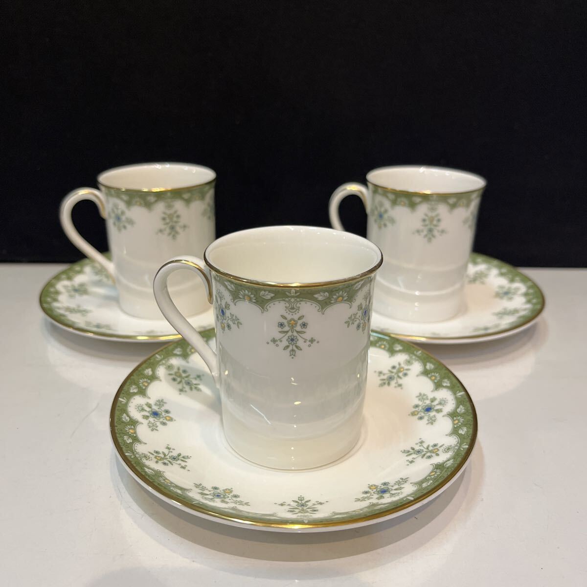 ◯ ROYAL DOULTON・ ロイヤルドルトン・ASHMONT・アシュモント・デミタスカップ&ソーサー・3客セット_画像1