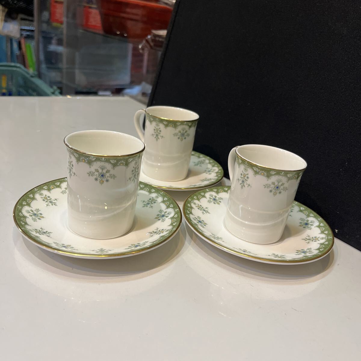 ◯ ROYAL DOULTON・ ロイヤルドルトン・ASHMONT・アシュモント・デミタスカップ&ソーサー・3客セット_画像3