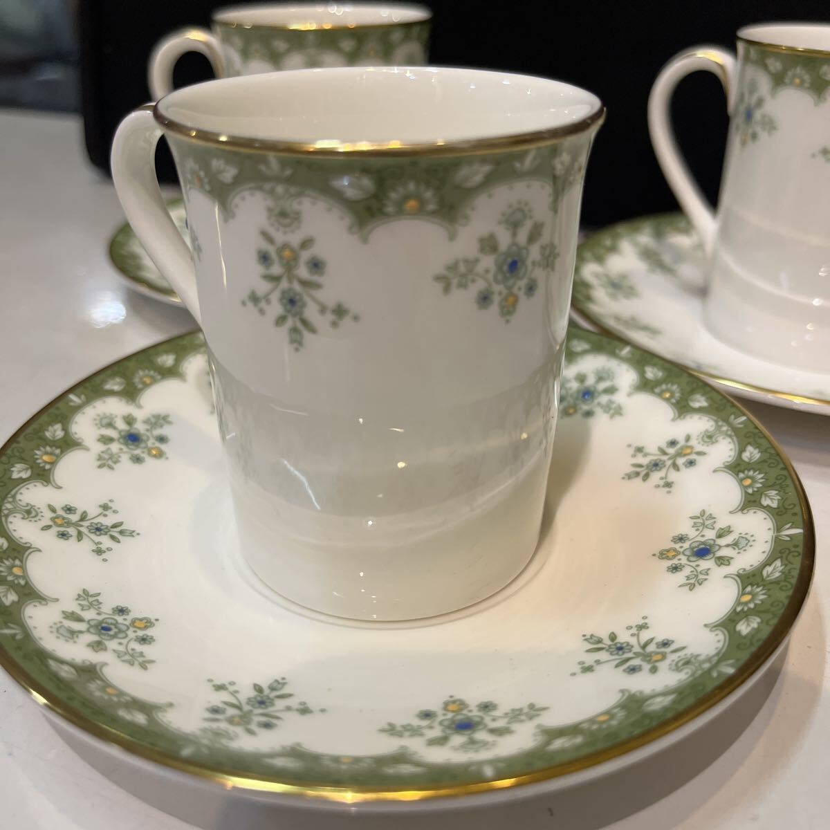 ◯ ROYAL DOULTON・ ロイヤルドルトン・ASHMONT・アシュモント・デミタスカップ&ソーサー・3客セット_画像4