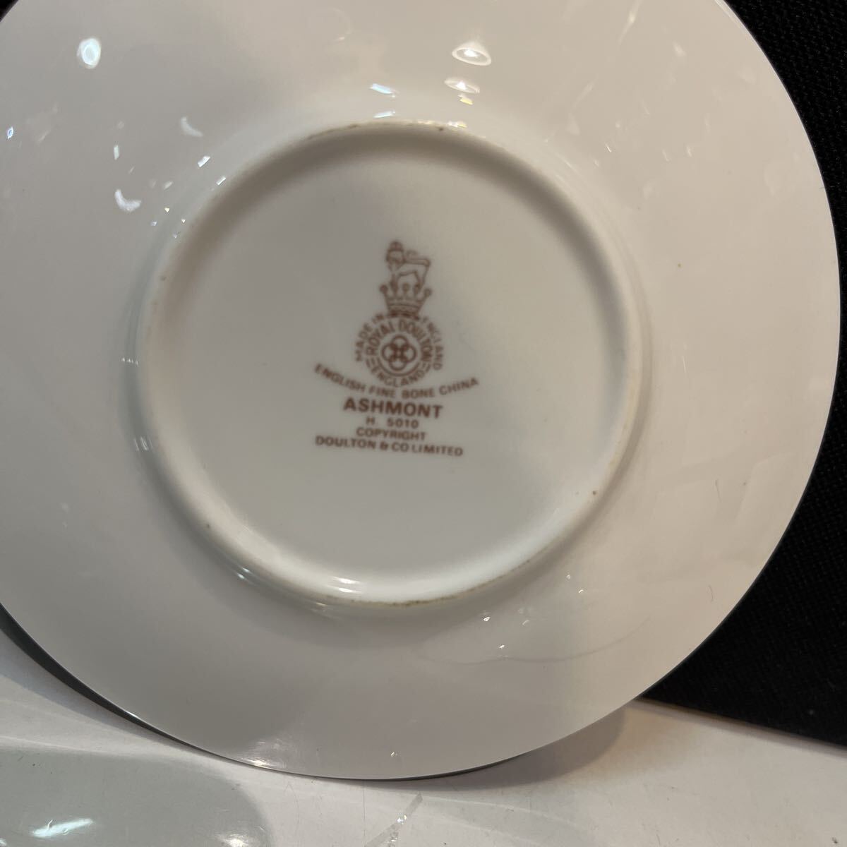 ◯ ROYAL DOULTON・ ロイヤルドルトン・ASHMONT・アシュモント・デミタスカップ&ソーサー・3客セット_画像10