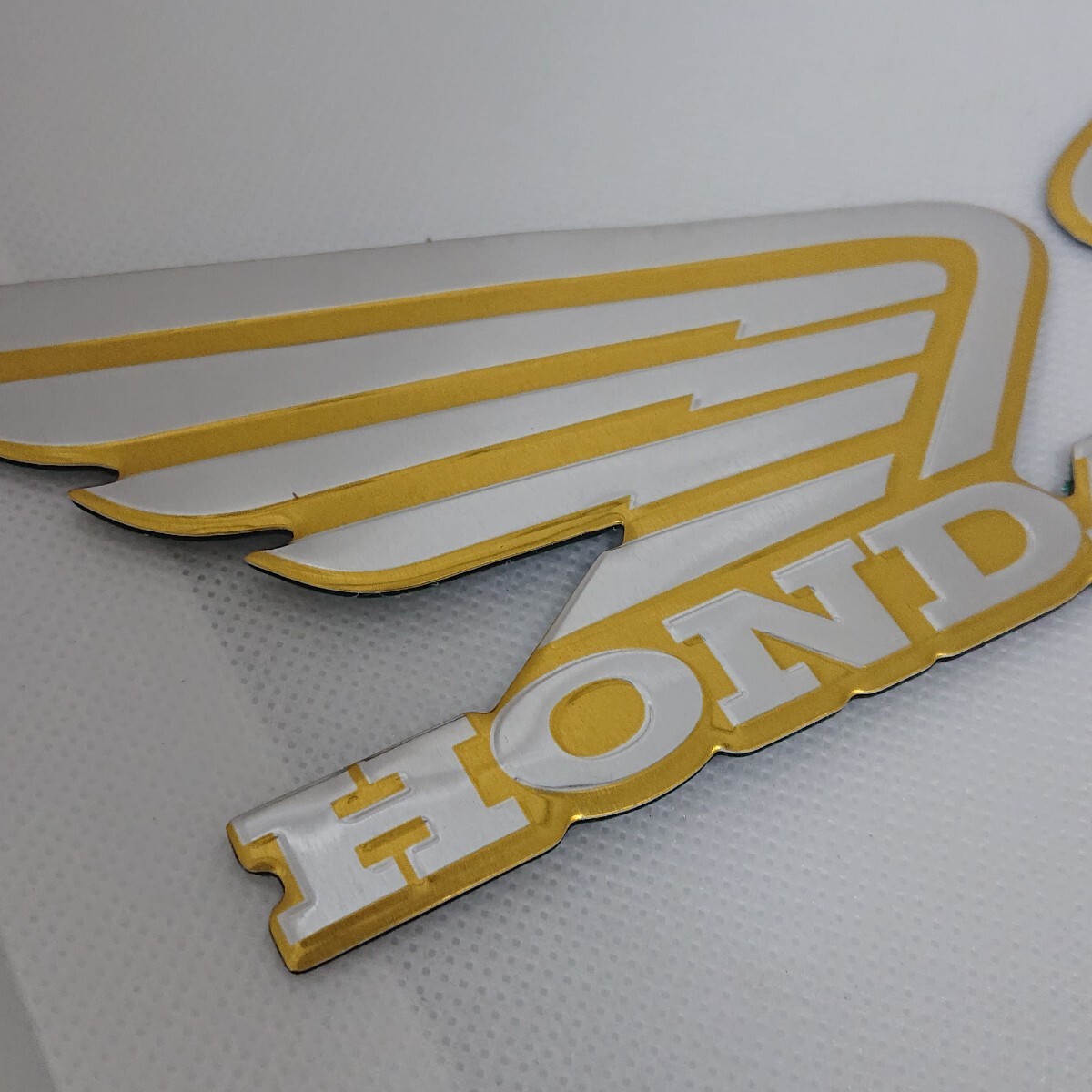 アウトレット HONDA ウイングエンブレム 3D ステッカー 左右セット 大 11cm /送料無料 CBX CB ホンダ_画像3