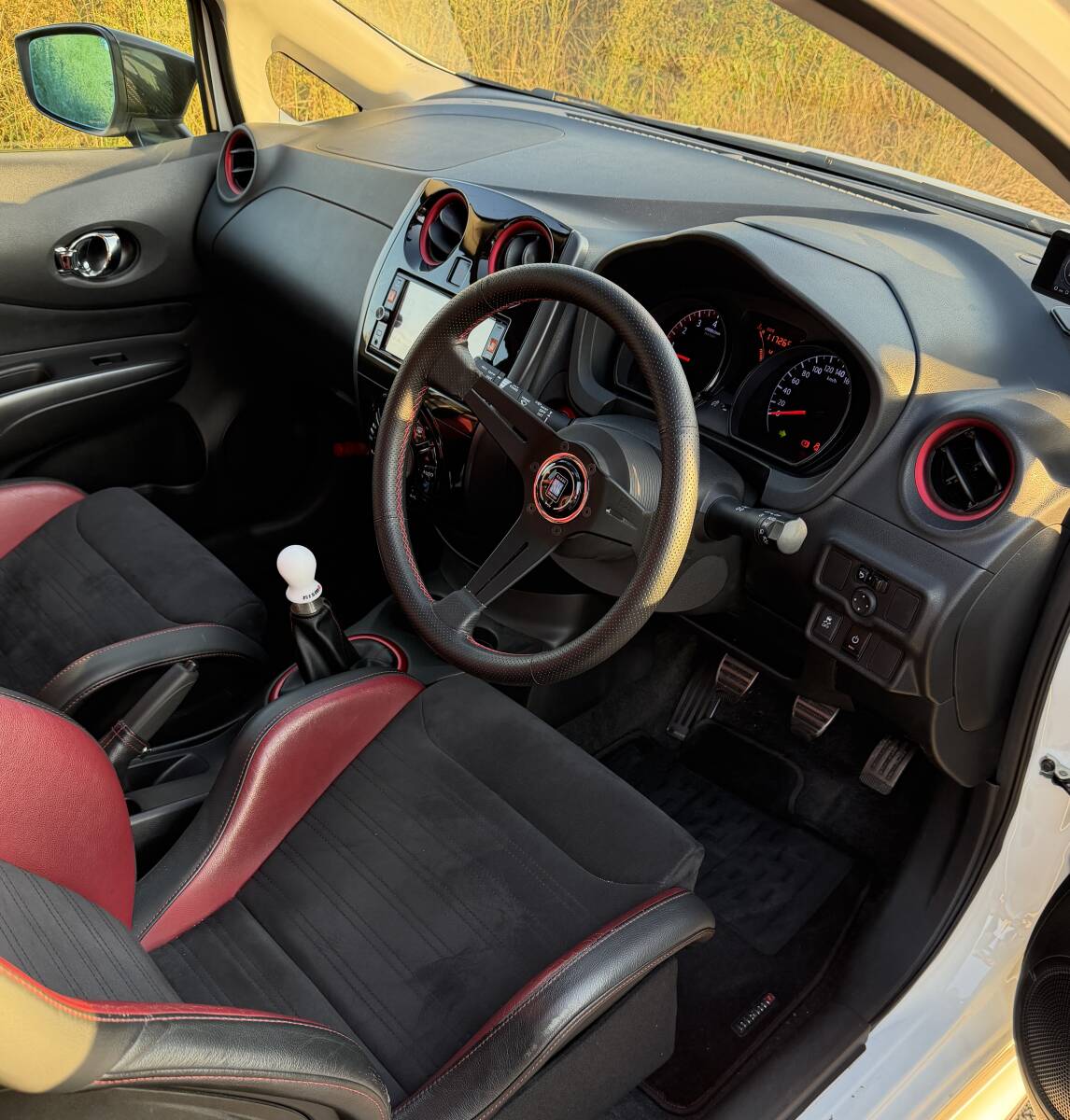 希少 ! 【ライトチューン】ノート NISMO S(E12改)5速 NIMSO レカロ製 バケットシート Enkei ホイール Nismoマフラー 車高調 ORCクラッチ _画像5