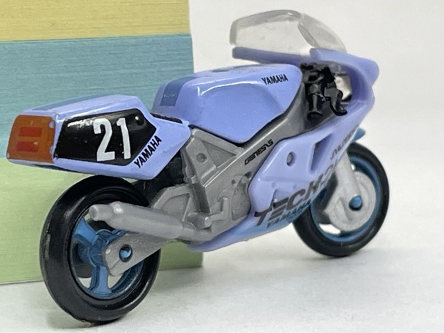 ■★WONDA　ヤマハ　バイクコレクション　RARE: FZR750 TECH21 (1985)_画像2