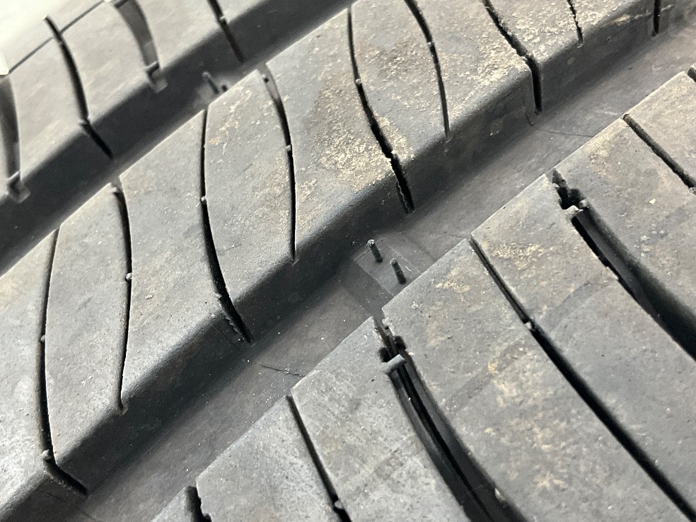 中古タイヤ 2本セット 175/55R15 77V ミシュラン ENERGY SAVER 4 夏 サマー 175/55/15 ルーミー/アイ ミーヴ b13700_画像4