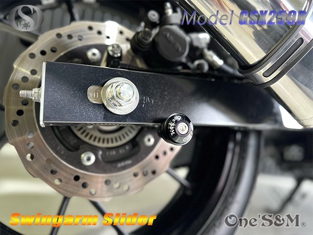 F12-318BK CNC スイングアーム ボス スライダー 黒 GSX-R1000 GSX-R750RR GSX-R600 GSX1300R GSX-R1100 GSX-R400R GSX-R250R GSX-R125用_画像9