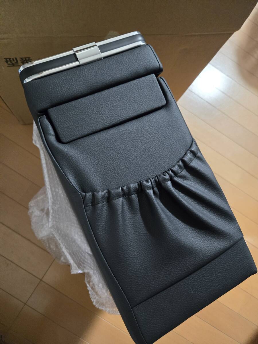 Fkstyle　コンソールボックス　USBポート（12ｖ）付　未使用品_画像8