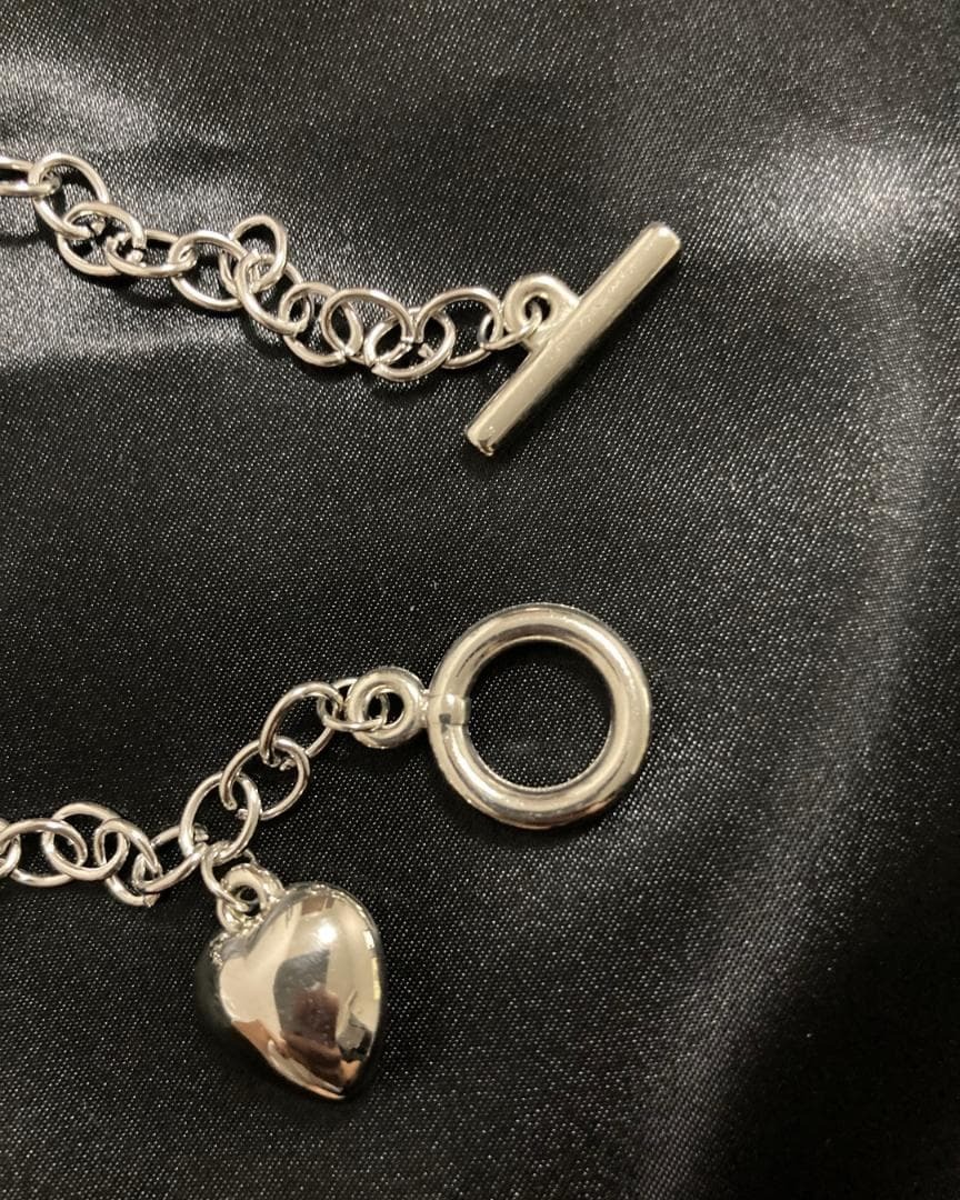 シルバー　ハート ネックレス　シンプル　韓国風　大人　可愛い　ペンダント_画像2