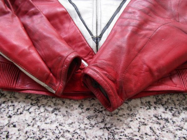 DAINESE ダイネーゼ レザー レーシングジャケット 48 Lサイズ位 レッド ホワイト _画像3