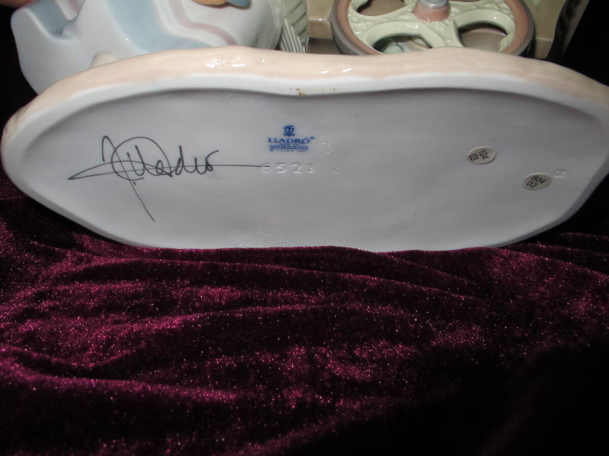 T10-21 LLADRO(リヤドロ) フィギュリン 陶器人形 【 可愛いお花屋さん 】 ケース付き 置物 インテリア レトロ アンティーク_画像7