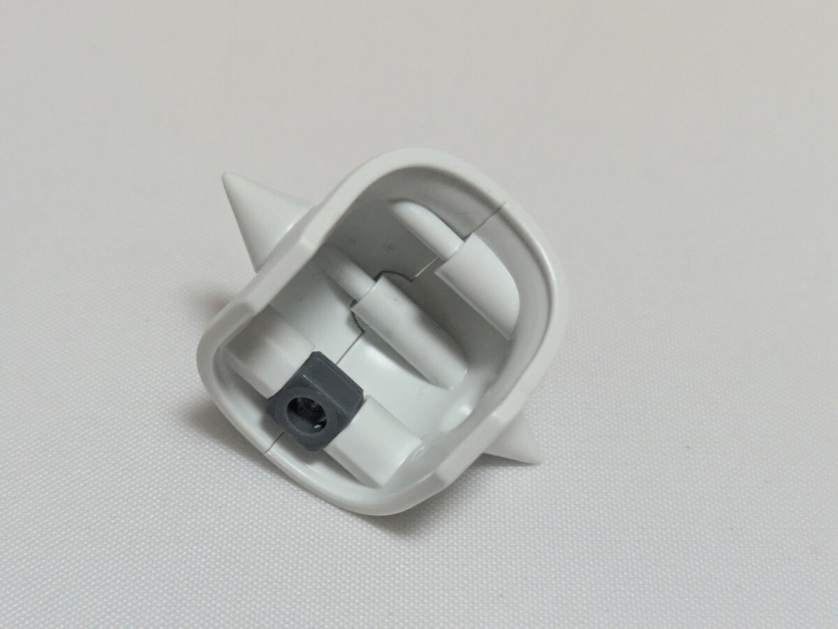 同梱送料140円　HG　シン・マツナガ専用ザクII　ショルダースパイク　ガンプラ　ジャンク_画像3