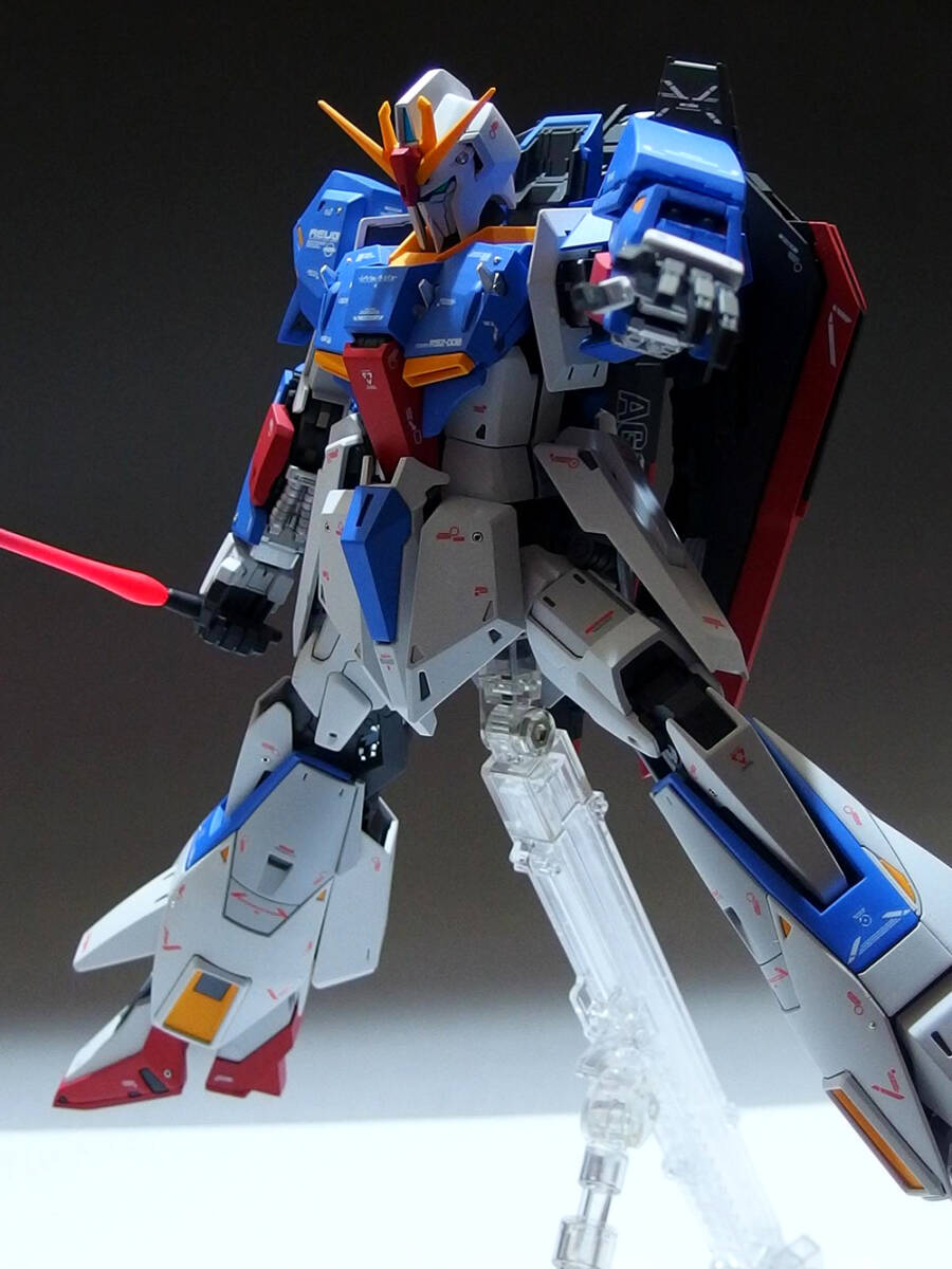 MG 1/100 MSZ-006 ゼータガンダム Ver.Ka 塗装済完成品_画像3