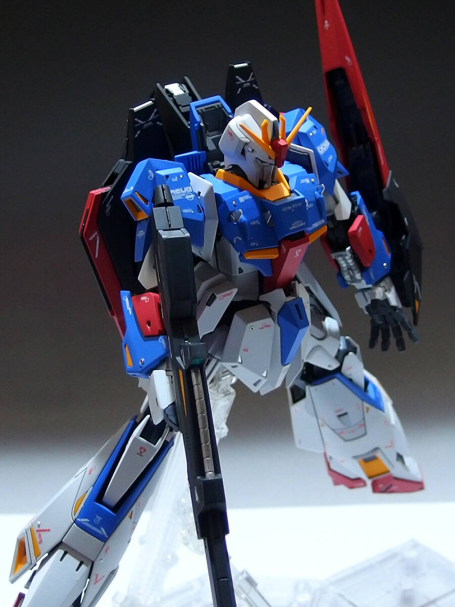 MG 1/100 MSZ-006 ゼータガンダム Ver.Ka 塗装済完成品_画像6