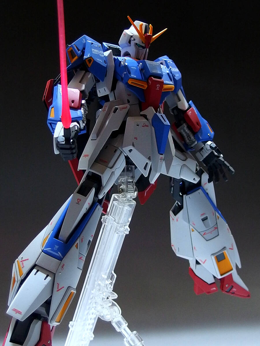 MG 1/100 MSZ-006 ゼータガンダム Ver.Ka 塗装済完成品_画像8
