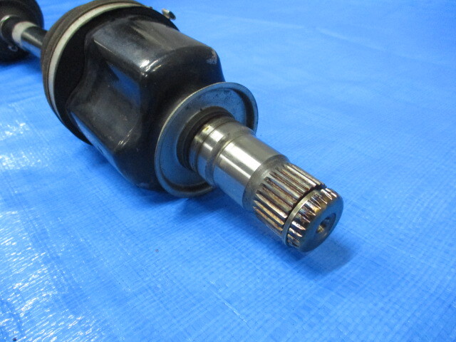 ●2008年式 52.300km AT車 BMW MINI mini ミニ R53 R52 RE16 RH16 クーパーS ドライブシャフト 左 助手席側●_画像6