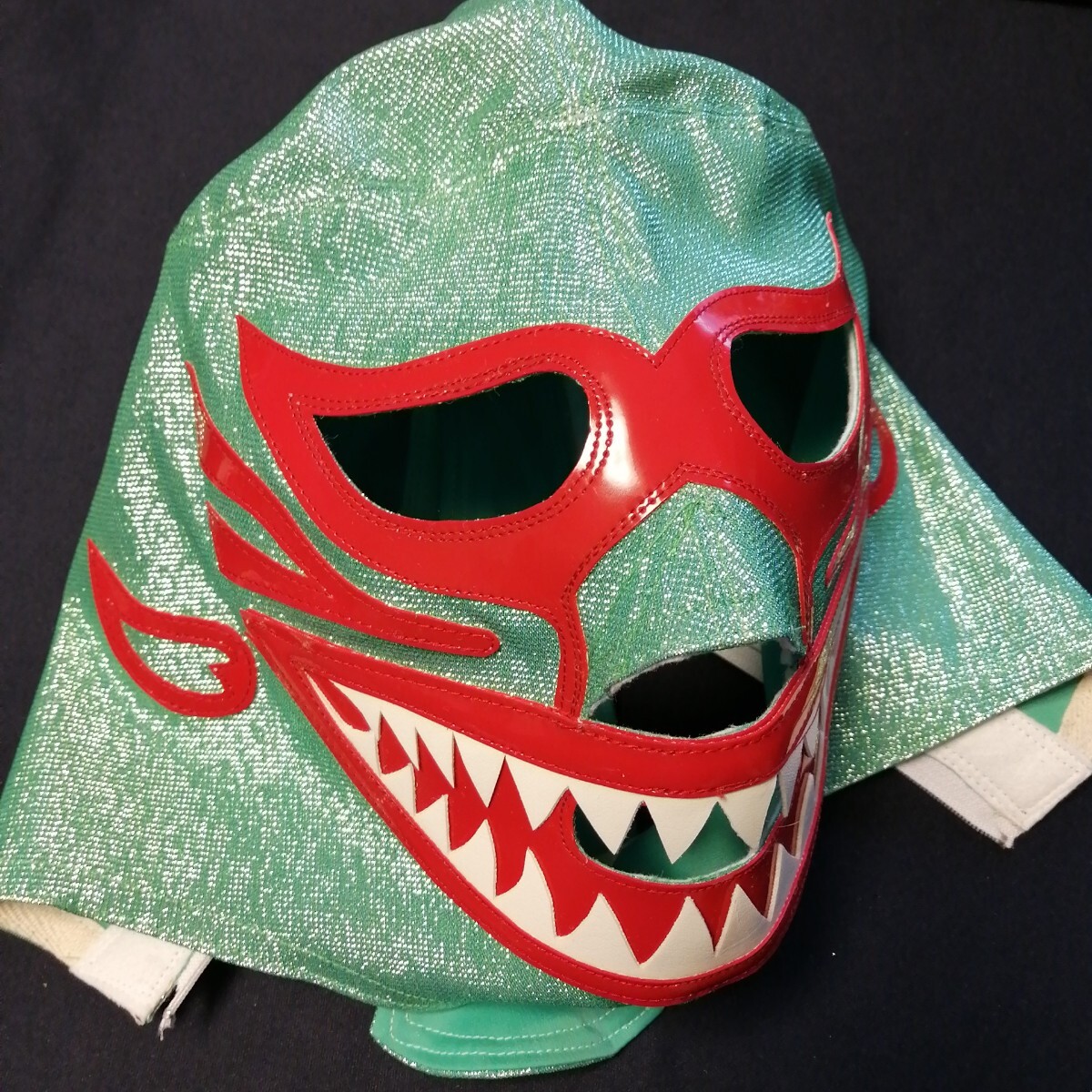 ミルマスカラス　黄緑ラメ　鮫口オーバーマスク　 プエブラモデル　 昭和レトロ　 メキシカンマスク_画像2