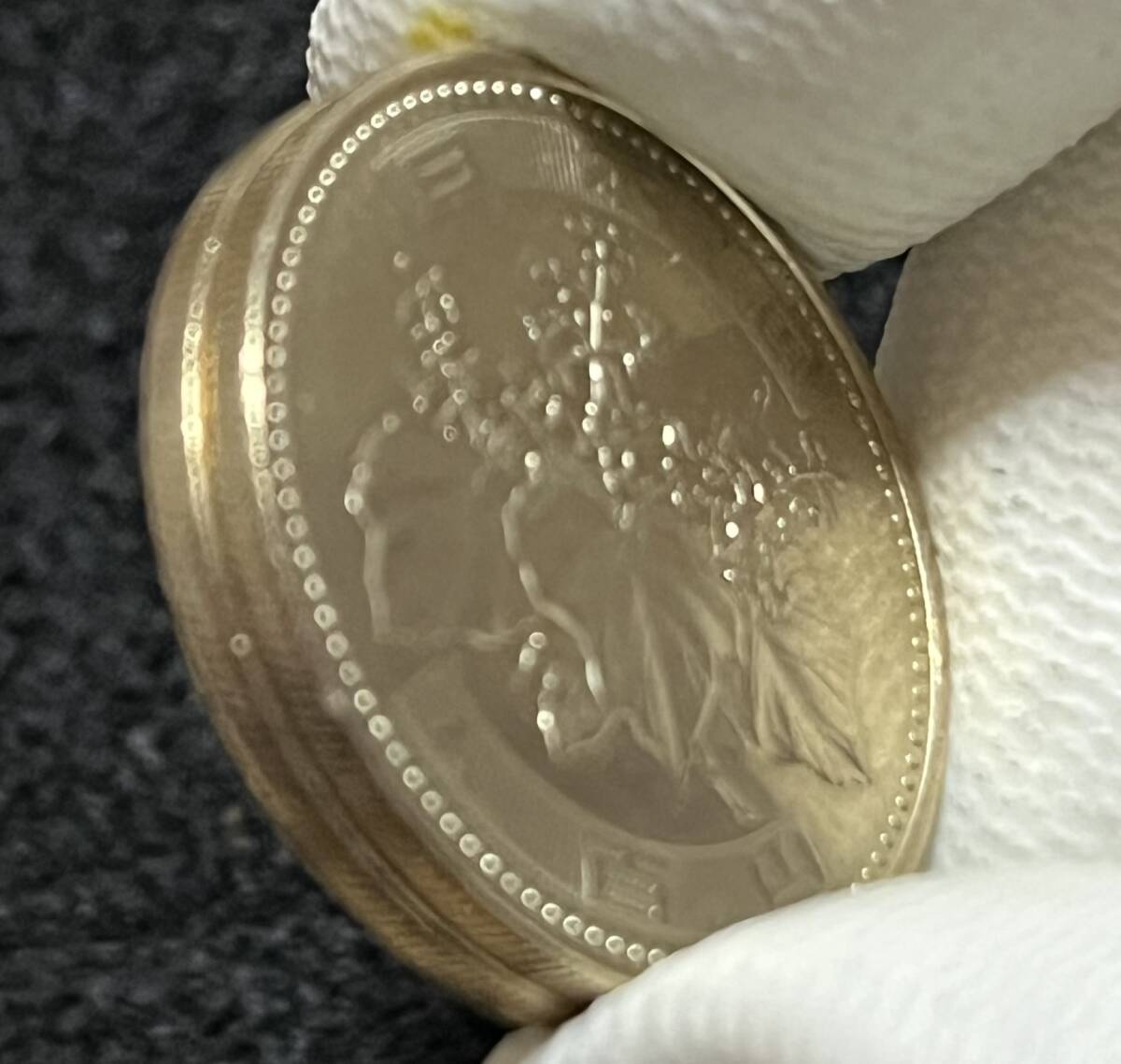 平成31年と令和元年【500円硬貨】流通品2枚・利1025_画像9